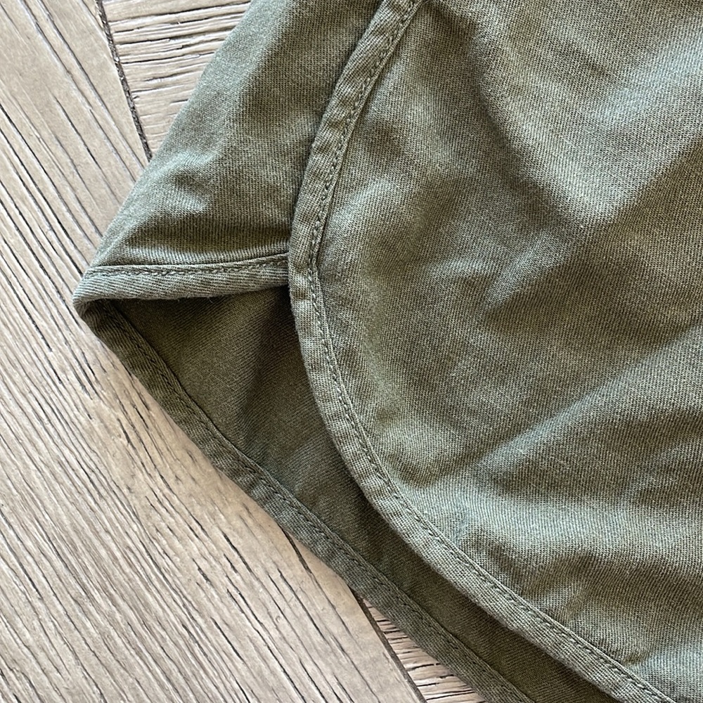 Madewell, Olive Green Women's Shorts, Waist across 17” elastic waist - Picture 3 of 5